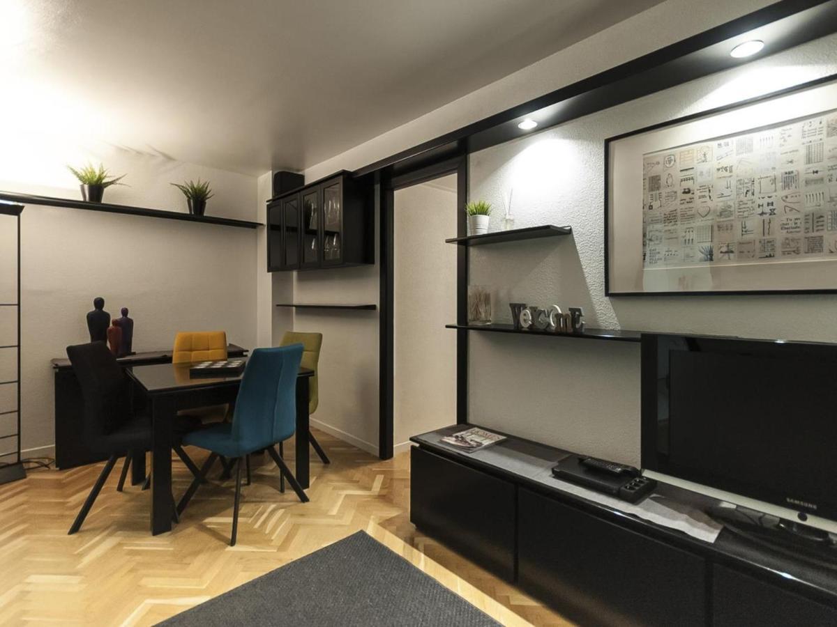 Lets Holidays In Sant Marti Apartment Barcelona